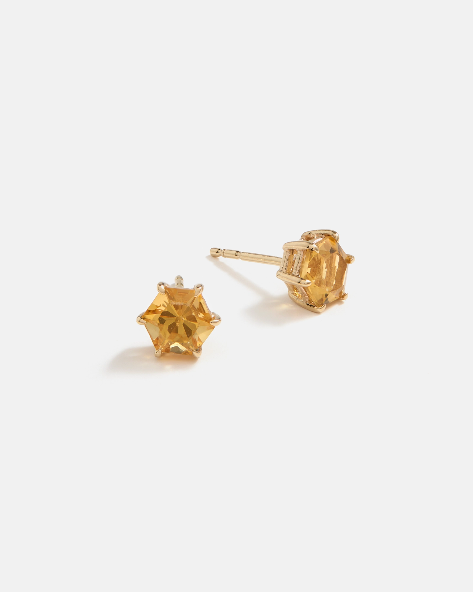 Clous d'Oreille Hexagonaux en Or Jaune 14K et Citrine