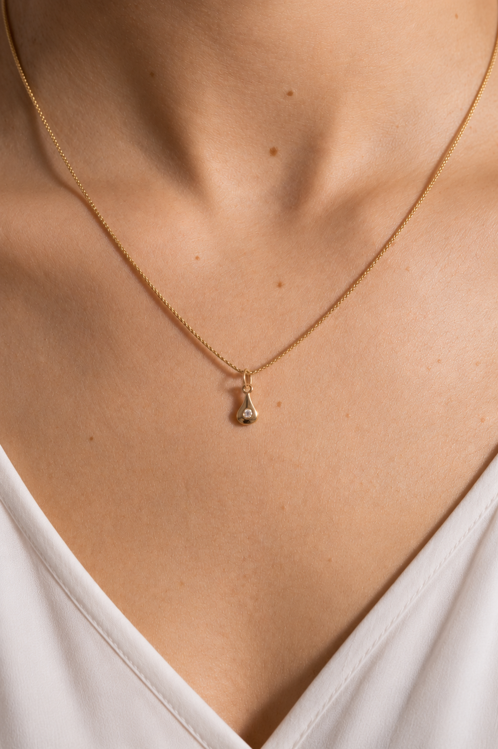 Water Drop Pendant in 14k Gold with Ethical Stone