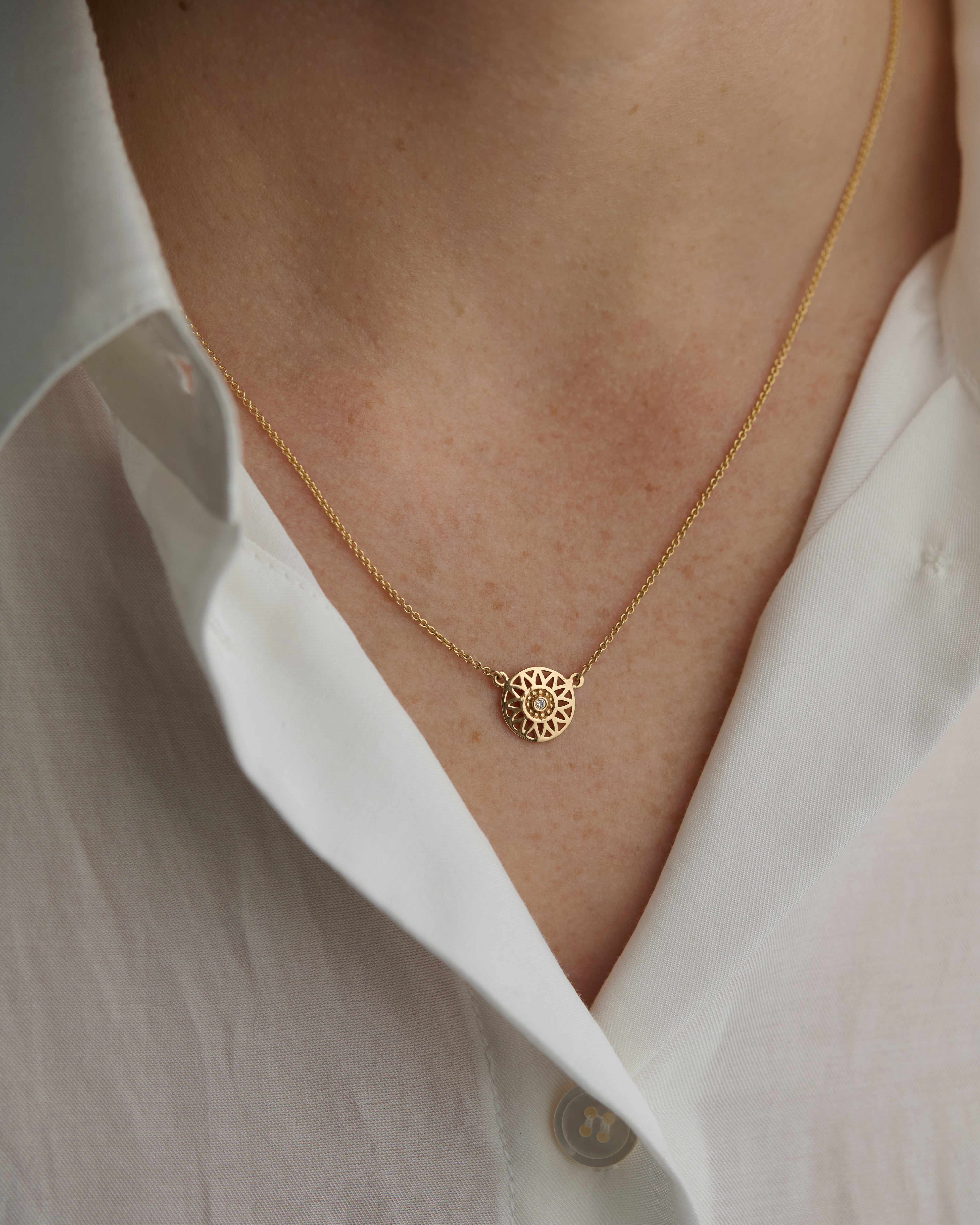 Helios Necklace in 14k Gold with a lab grown Diamond