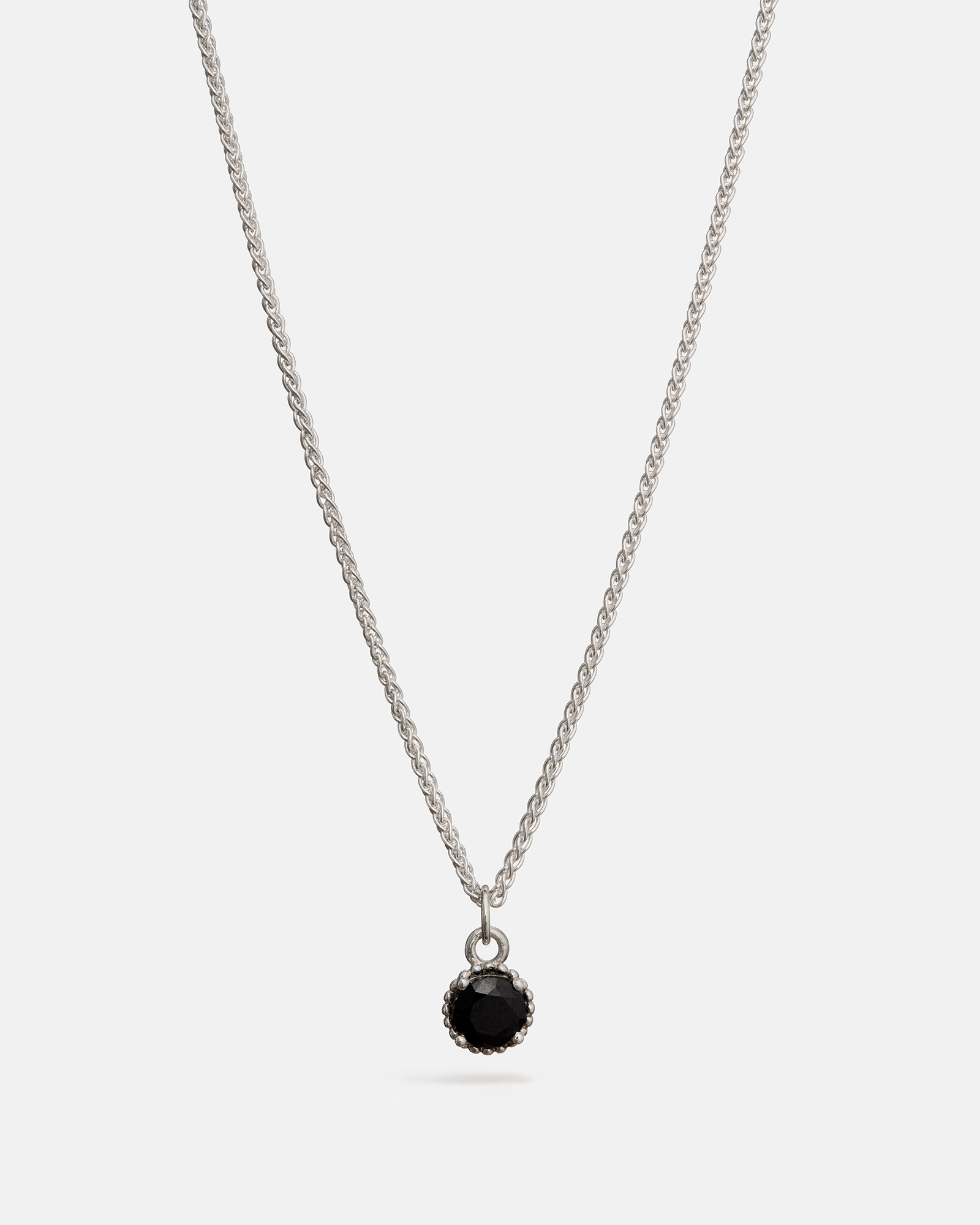 Round Galatée Pendant in Silver with Black Spinel