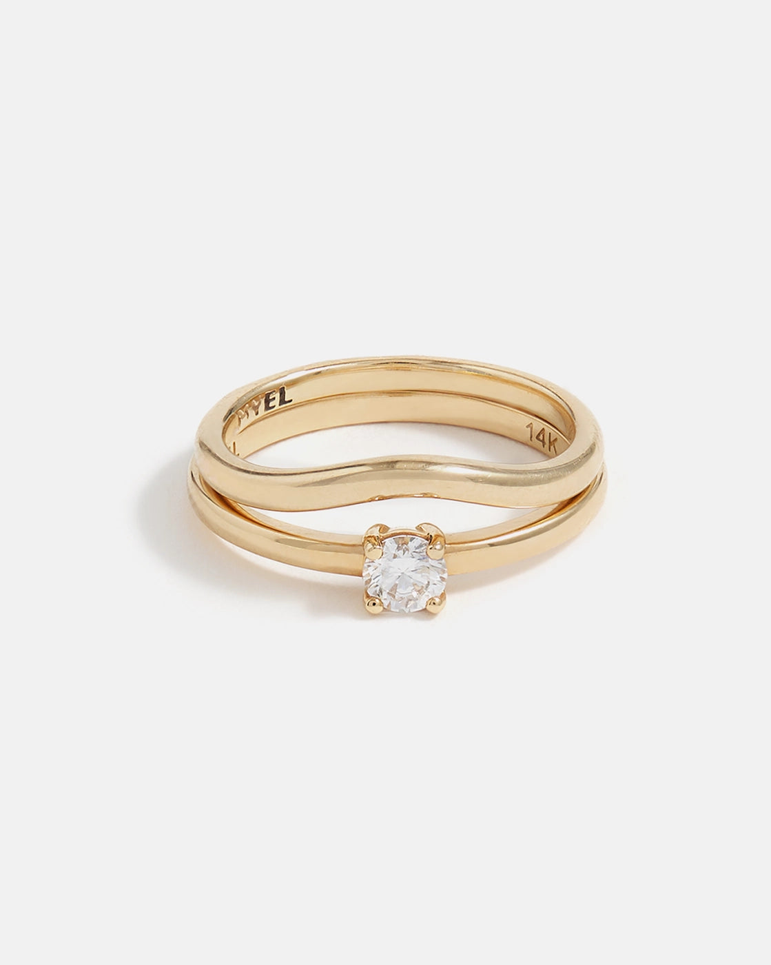 Solitaire Ring in Fairmined Gold with lab-grown Diamond and Stratura Wave Band
