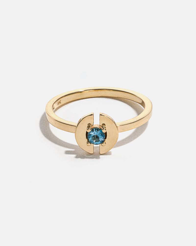 Stein Ring in Yellow Gold with an Aquamarine