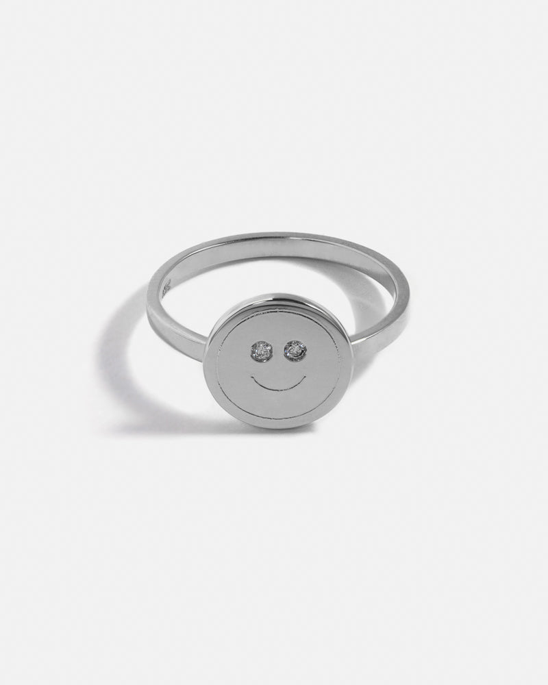 Smiley Ring in Silver with lab grown Diamonds