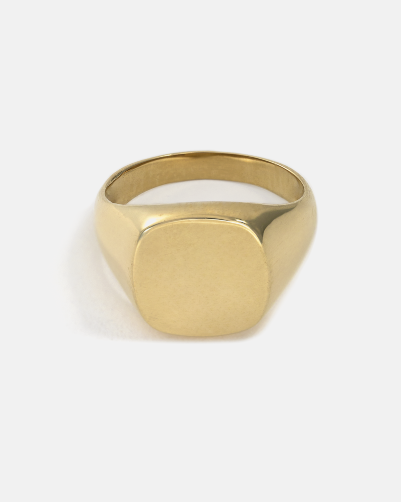 Nyx Ring in Yellow Gold