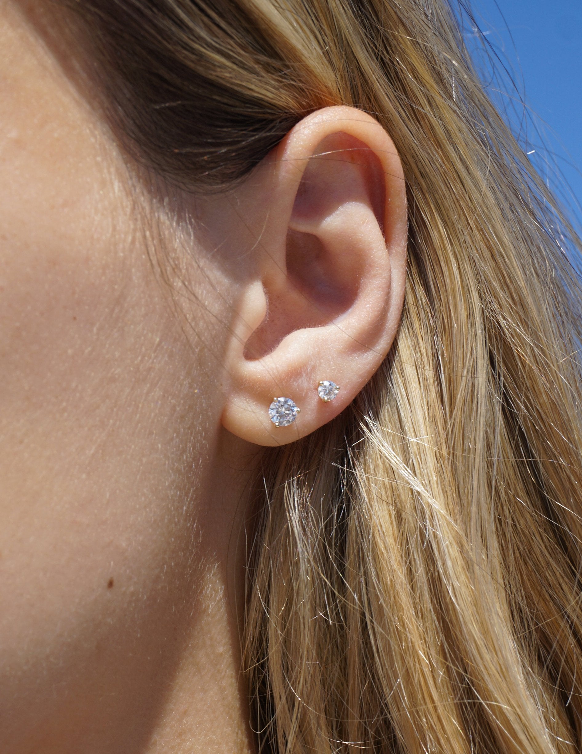 Lab-Grown Diamond Stud Earrings in Yellow Gold (0.25 carats)