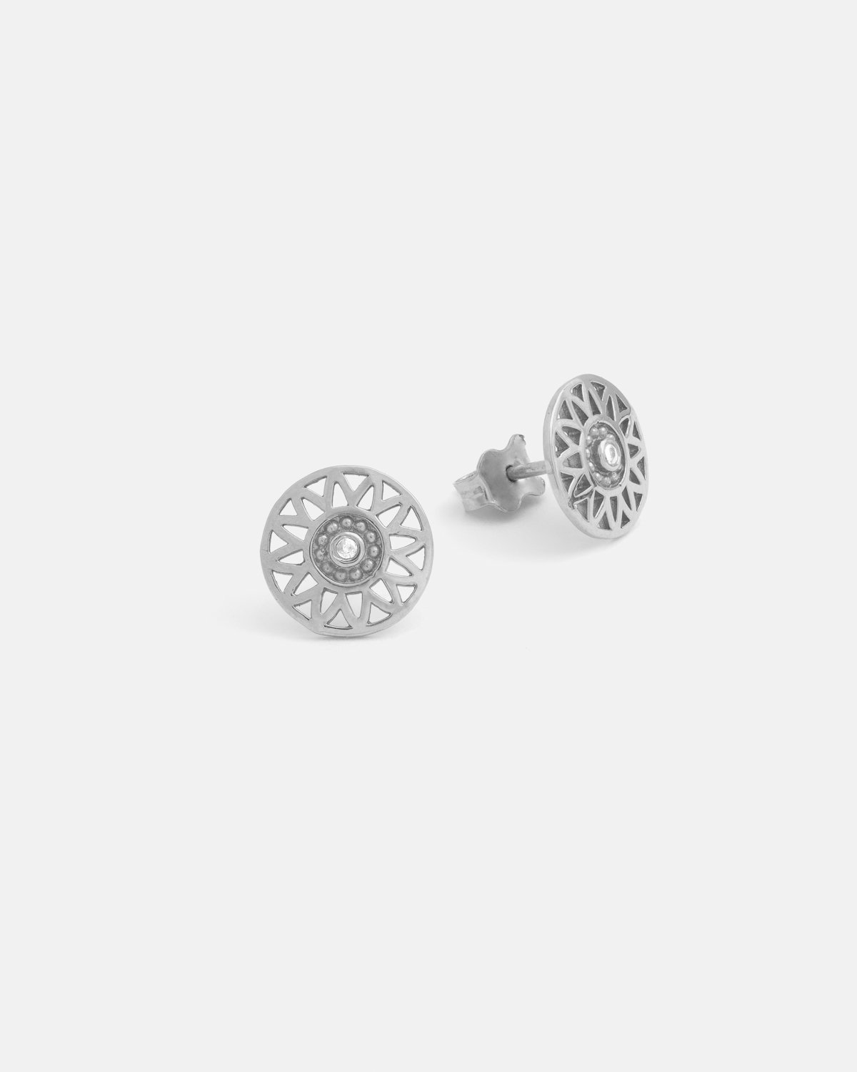 Helios Earrings in Silver with a lab grown Diamond