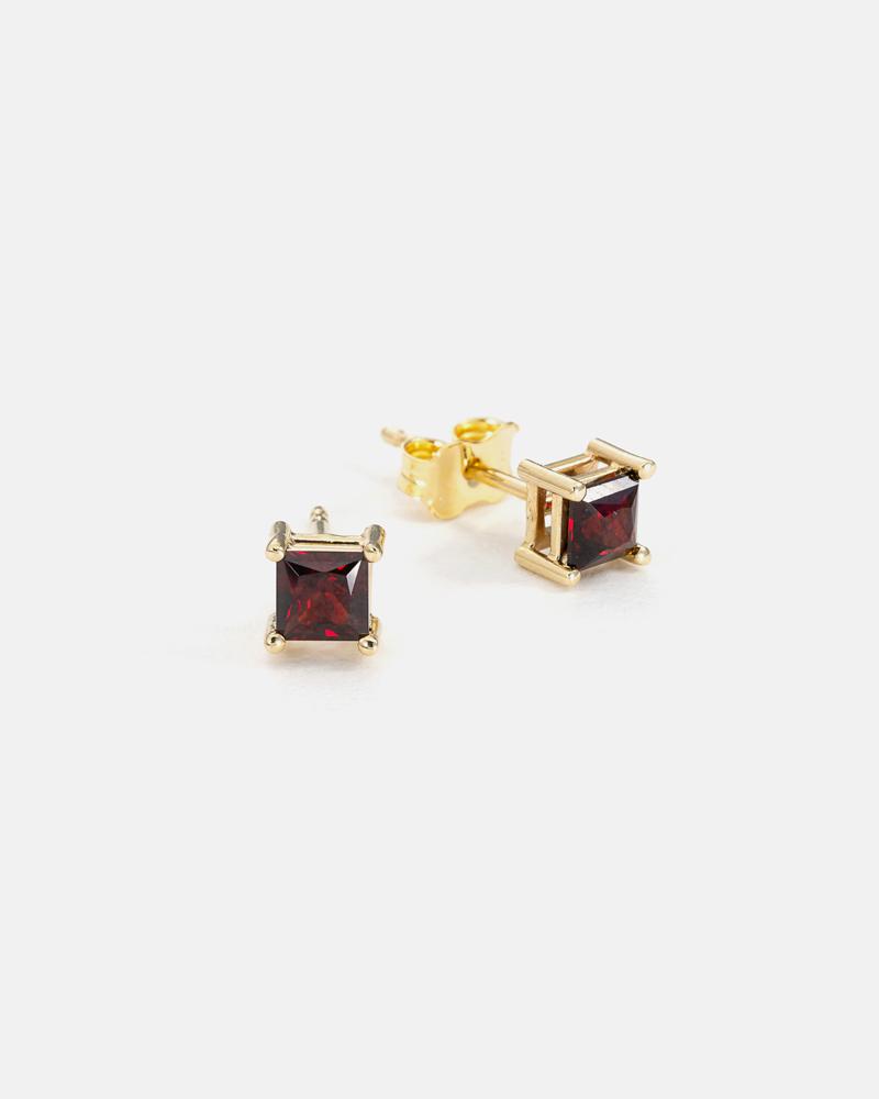 Stud Earrings in 14k Yellow Gold with Anthill Garnet Princess cut