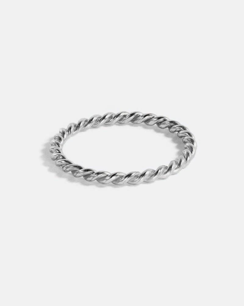 Twist Band in 14k Gold